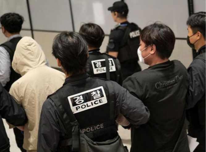 Өмнөд Солонгост 90 настай эмэгтэйг мөнгө угаасан хэргээр яллав